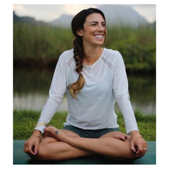 Lululemon If You're Lucky Long Sleeve Tee II - White, size 10 - Picture 3 of 15